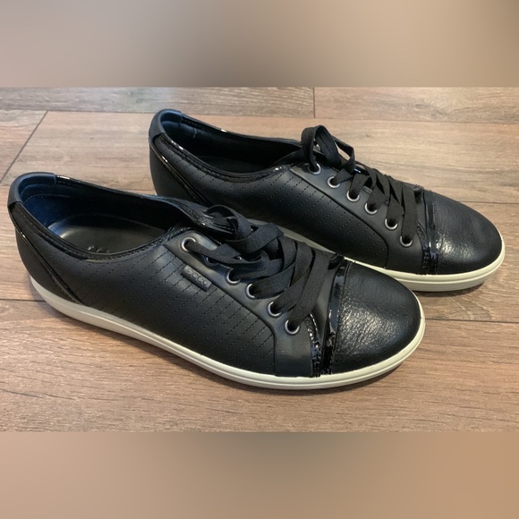 Ecco Shoes - NWOT ECCO Black Soft 7 Leather Sneaker •Size: 39 
Extremely comfortable!